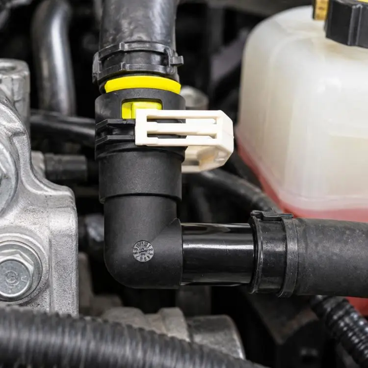 Car Heater Hose Connector for Mazda, Type