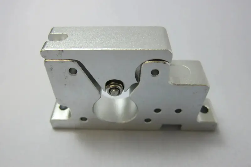 CreatBot 2,85 mm Wire feeder block L/1