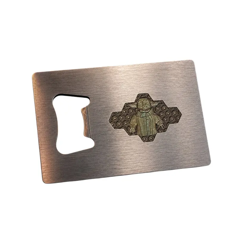 Engraved Metal Bottle Opener - Décapsuleur en métal gravé - Master Yoda - Limited Edition
