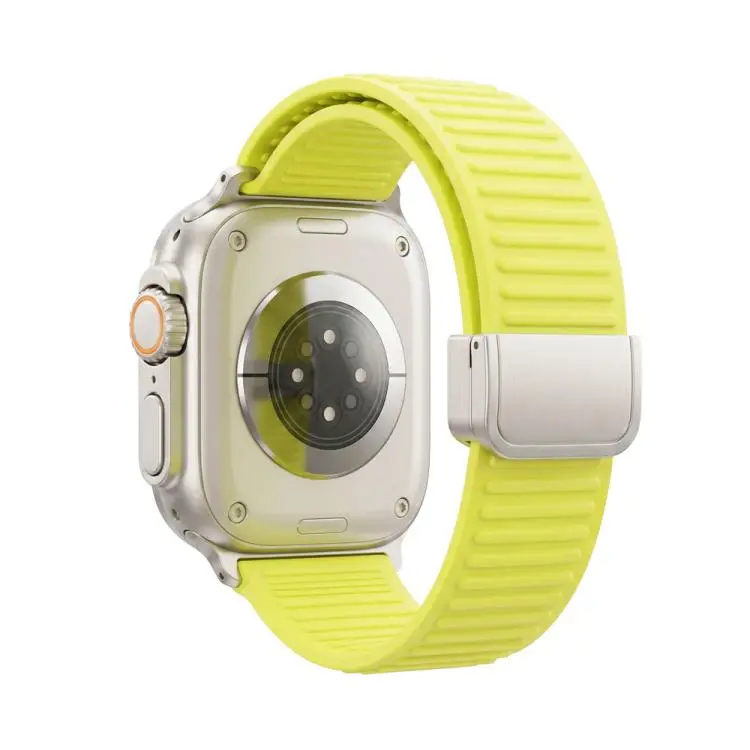 For Apple Watch 42mm / 41mm / 40mm / 38mm Mountain Pattern Loop Magnetic Buckle Silicone Watch Band(Fluorescent Green)