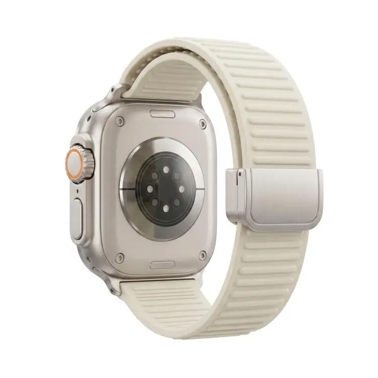 For Apple Watch 46mm / 49mm / 45mm / 44mm Mountain Pattern Loop Magnetic Buckle Silicone Watch Band(Starlight)
