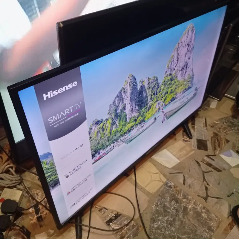 Hisense 40 inch 40A5600 VIDAA Smart Full HD LED TV (Built-in WiFi, Miracast) - Foreign Used