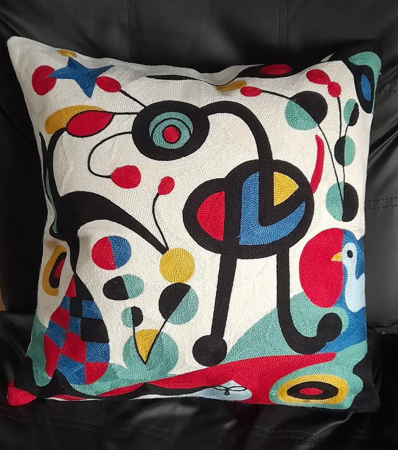 Housse de coussin brodée - Autruche