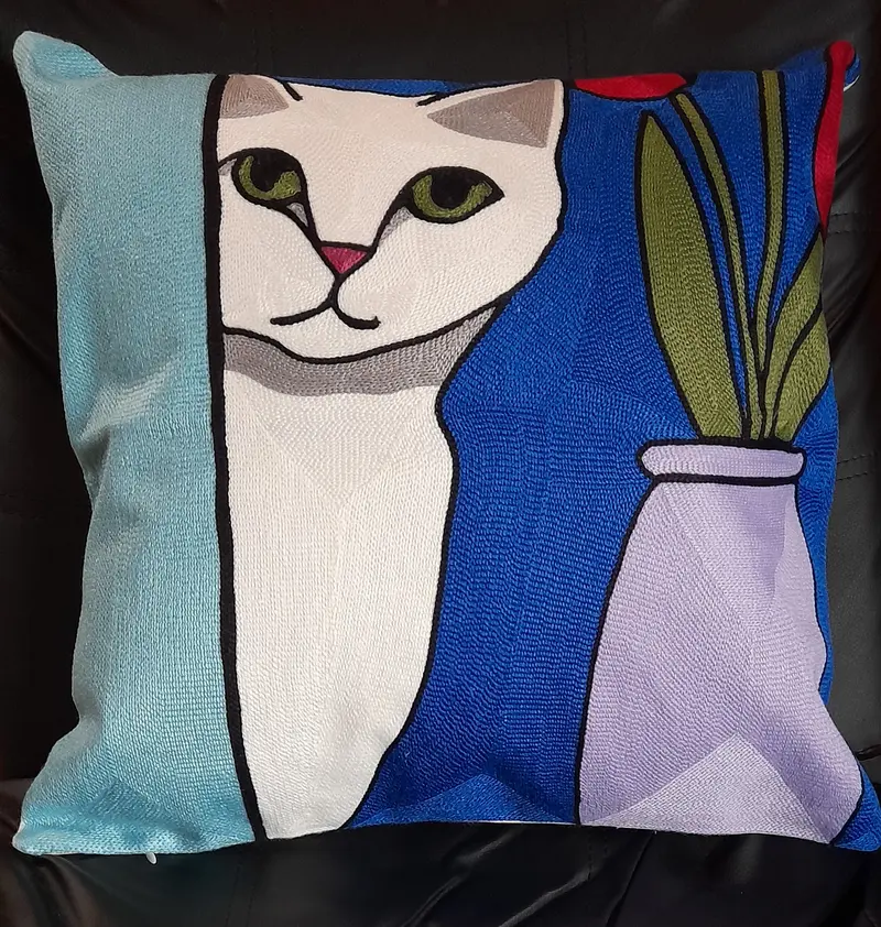 Housse de coussin brodée - Chat tulipe