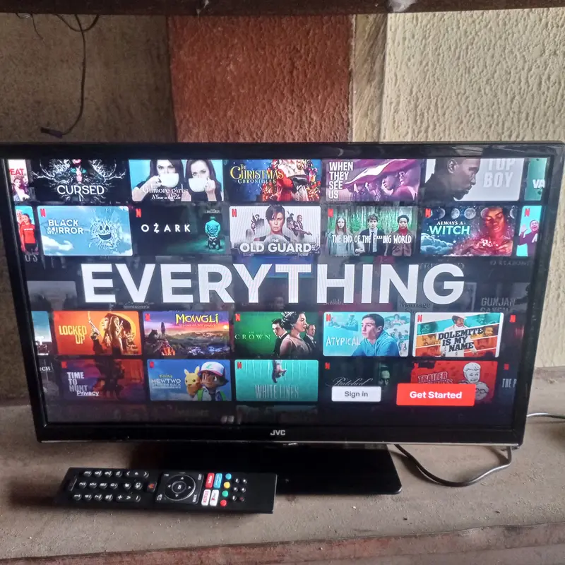JVC 24 inch LT-24C685 Smart Full HD LED TV (DVD Combo) + Built-in WiFi, Netflix, YouTube - Foreign Used