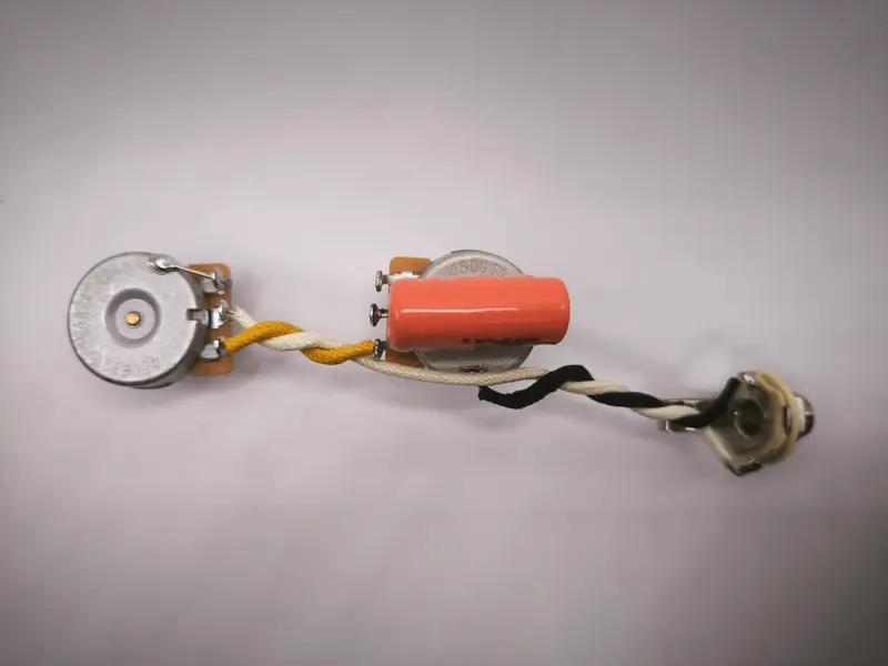 Kit électronique Precision Bass® Premium et pré-câblé pour basse