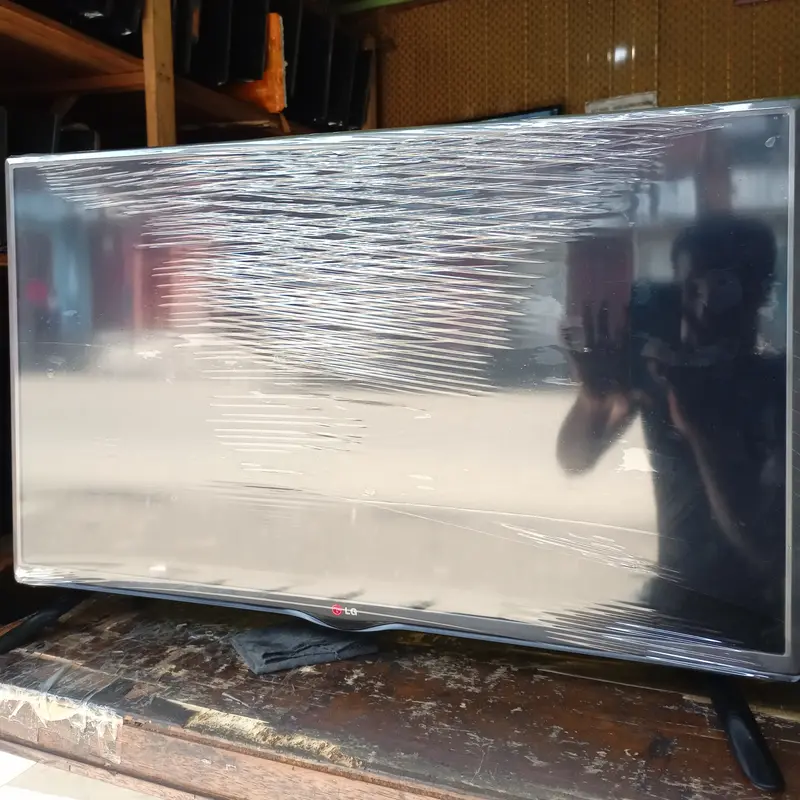 LG 32 Inch 32LB550B Ultra Slim Widescreen Full HD LED TV - UK Used