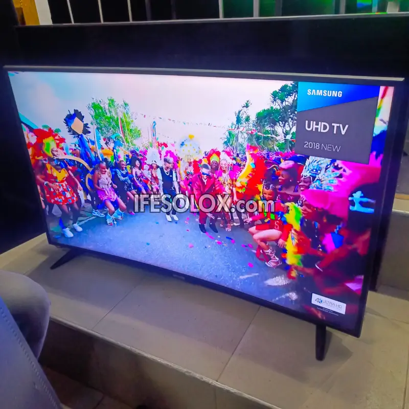 SAMSUNG 49 Inch NU7300 Series Curved Crystal UHD 4K Smart TV (WiFi, Miracast, AirPlay) - UK Used