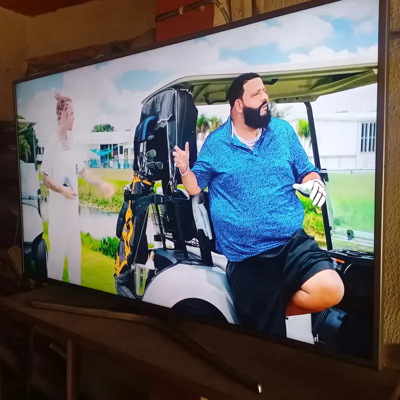 SAMSUNG 49 Inch UE49MU6120 UHD 4K HDR10 Smart TV with Built-in WiFi, Screen Mirroring - UK Used