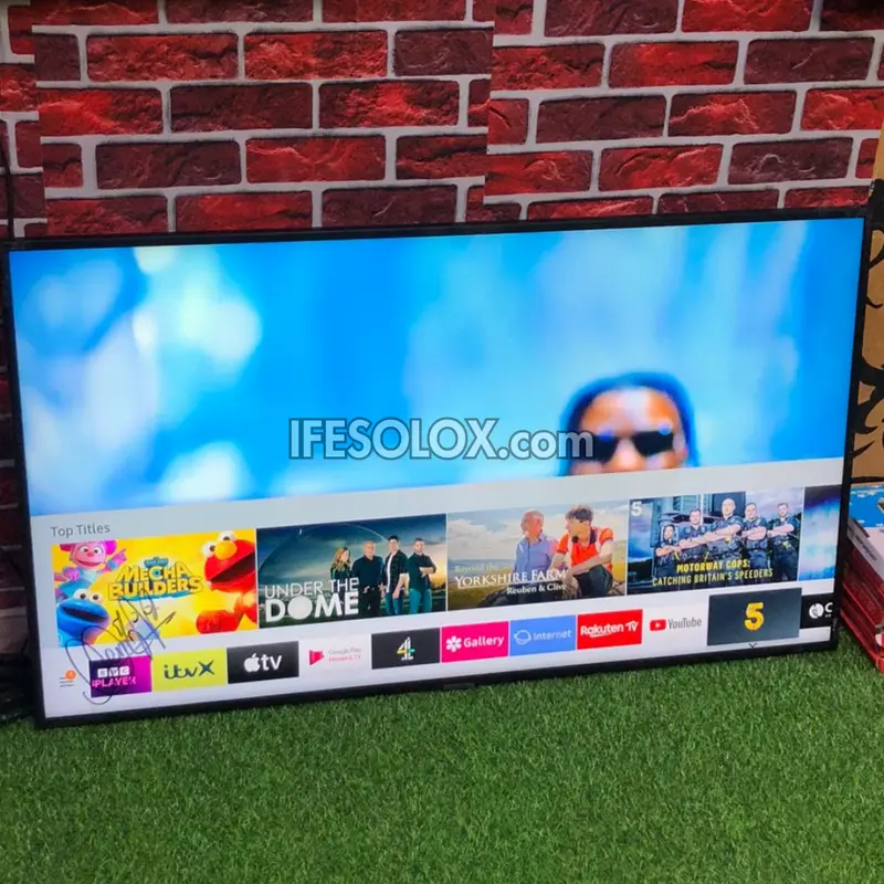 SAMSUNG 55 Inch UE55NU7179 Series 7 Smart 4K UHD HDR10+ Apple TV with Miracast and AirPlay - Foreign Used