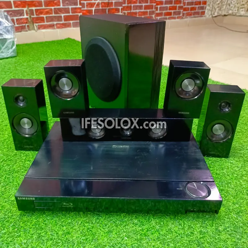Samsung HT-C5900 5.1Ch 1000Watts Blu-ray 3D DVD Home Theater Complete Set (USB, Aux, FM, Optical, HDMI) - Foreign Used
