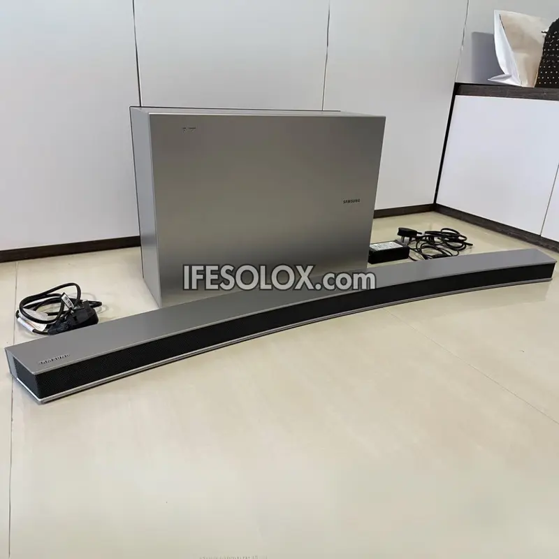 Samsung HW-J6501R 6.1Ch 320W 48" Curved Smart Sound Bar with Wireless Subwoofer (Bluetooth, Wi-Fi) - Foreign Used