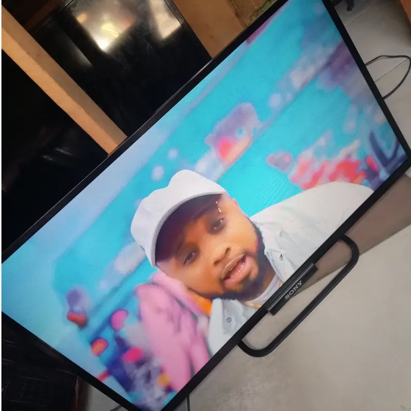 Sony BRAVIA 32 Inch Full HD LED TV (DC-19.5V) - London Used