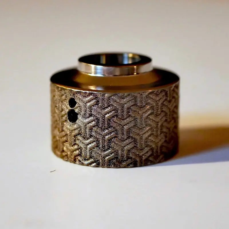 Structures Venna Cap Titanium #2BC048