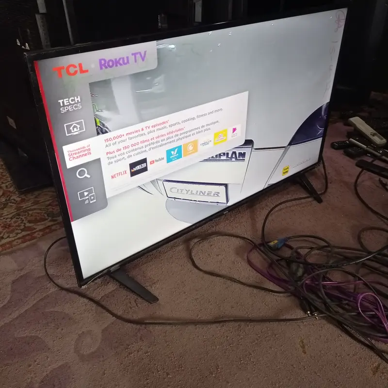 TCL 40 inch Class 3-Series Roku Smart Full HD LED TV + Built-in WiFi, Netflix, YouTube - Foreign Used