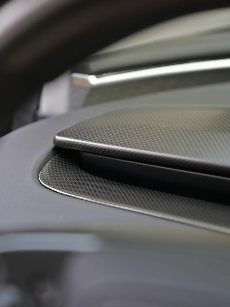 Tesline Baguettes d'aérateurs carbone – Model 3 et Y (2024+)