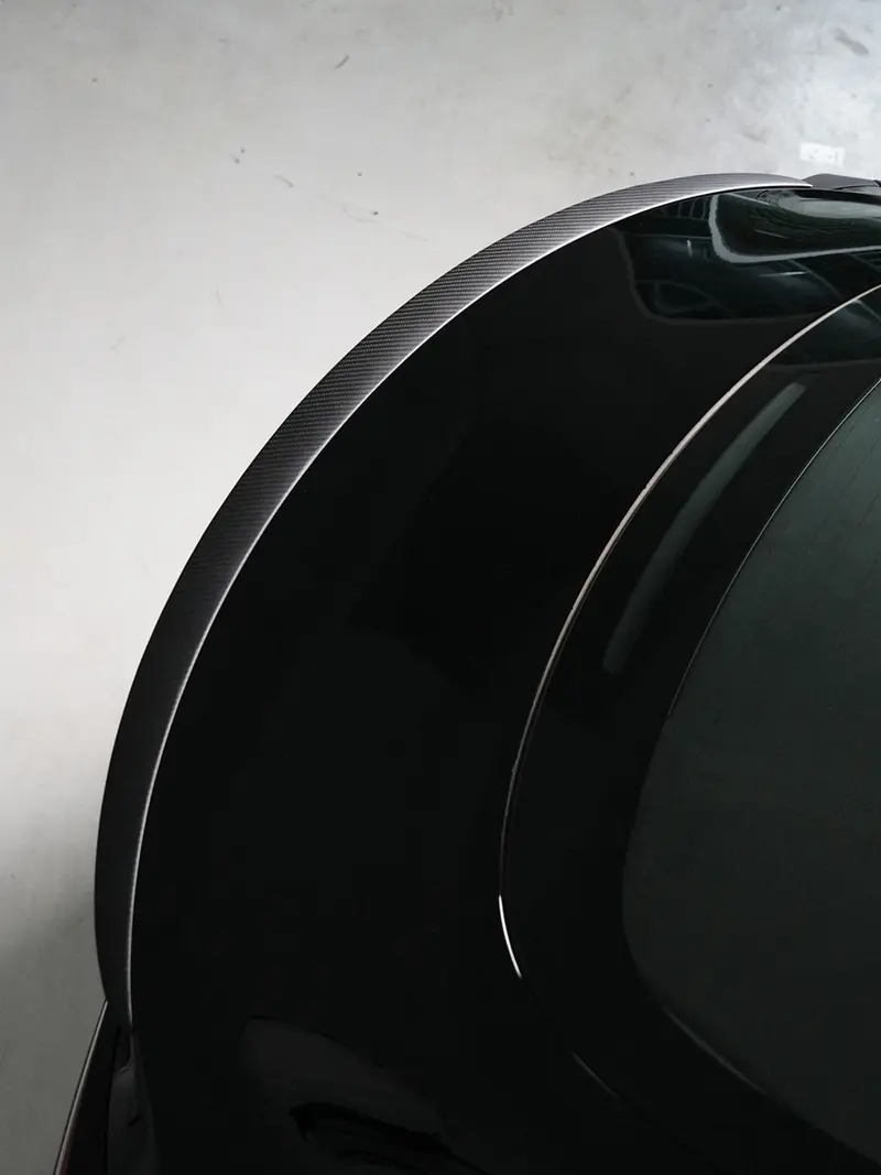 Tesline Becquet arrière carbone – Model 3 et Model Y