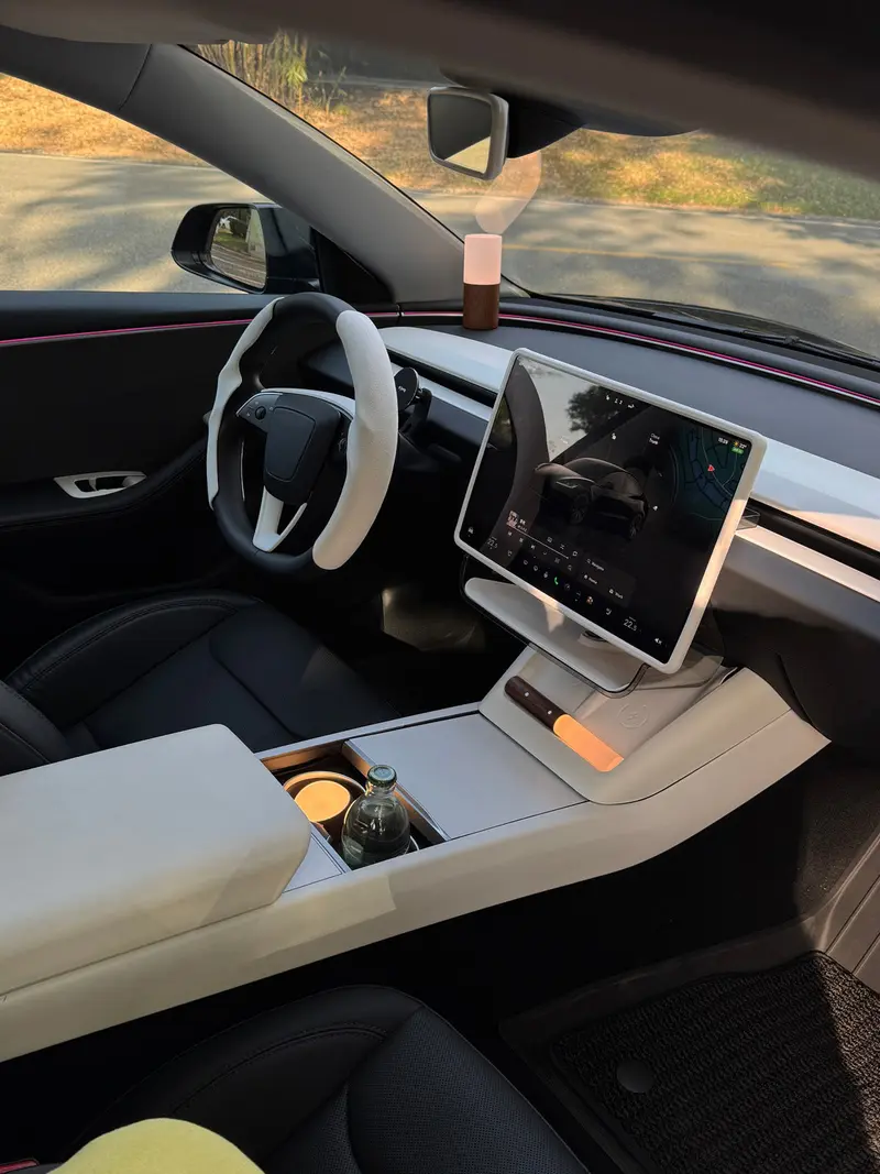 Tesline Couvre-accoudoir souple – Model 3 et Model Y