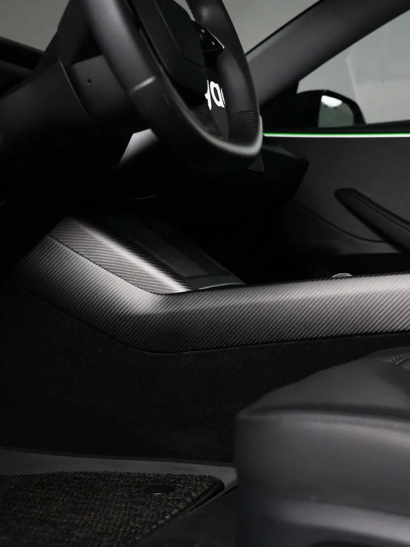 Tesline Flancs de console carbone – Model 3 et Y (2024+)