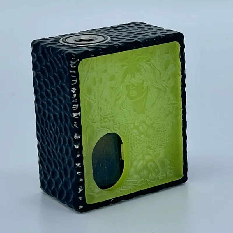 The Mini Bottom Fedder Green Woman Full Engraved - Serial Number #54