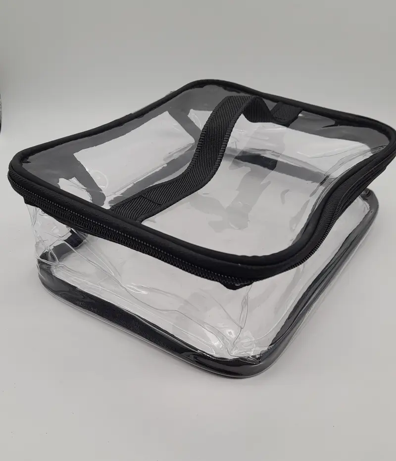 Trousse de toilette transparente