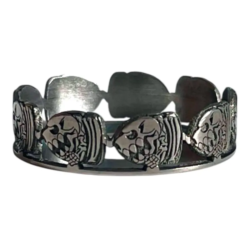 ULTIMATE TITANIUM RING - SILVER BULLET SKULLS - 22mm