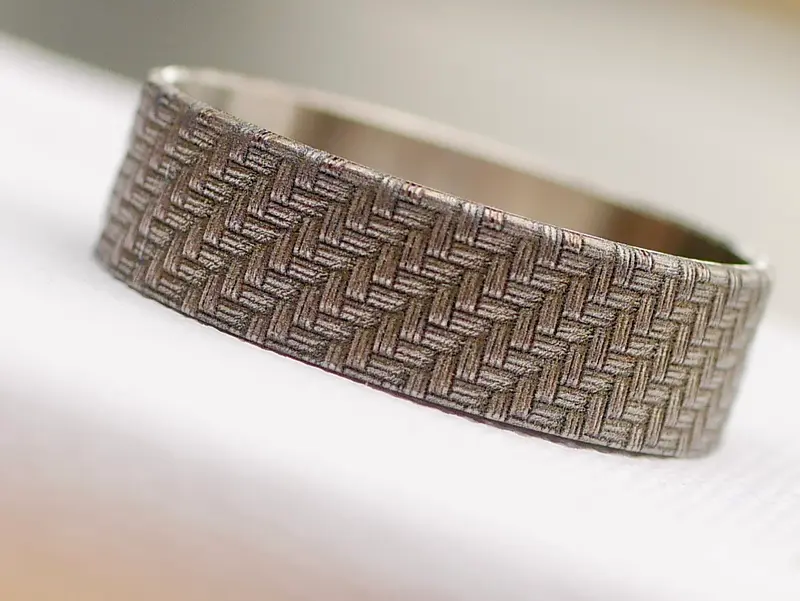 Wowsers Beauty Ring Titanium 22/24 mm Carbon design engraving #W009
